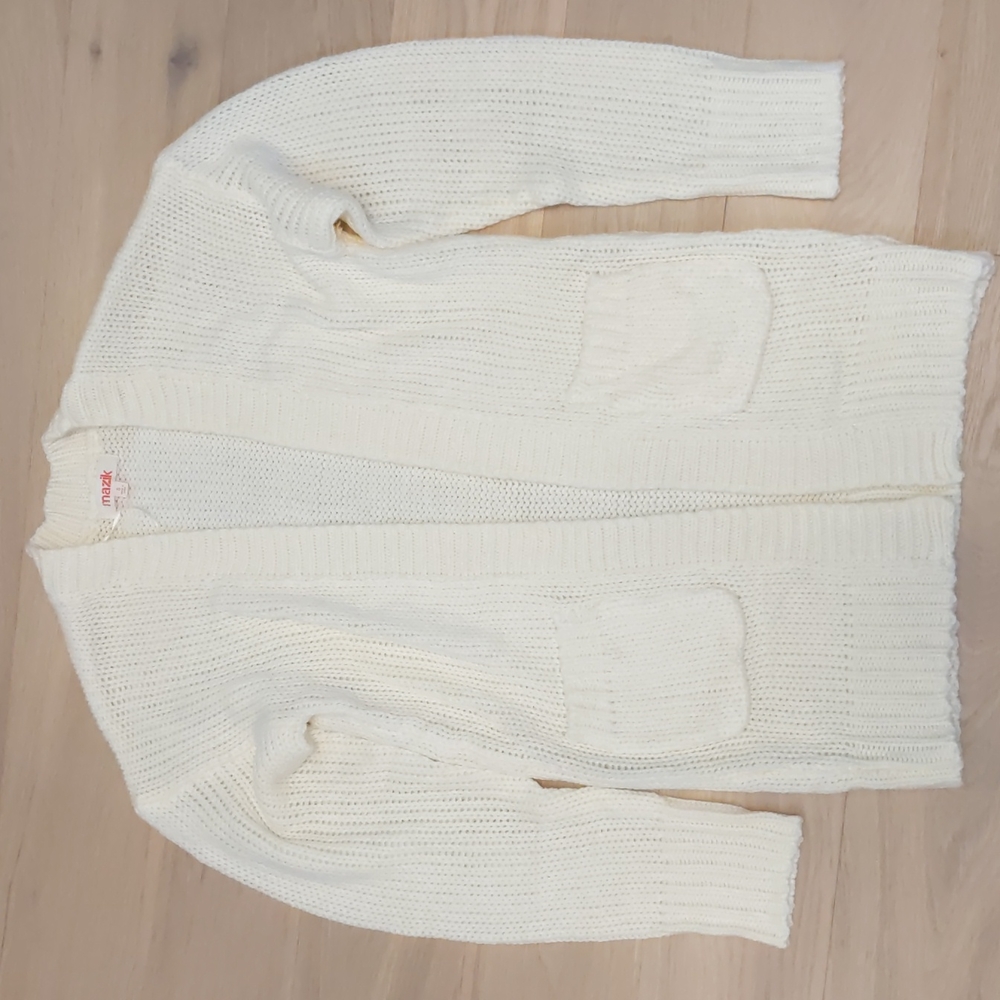 Off white knitted cardigan